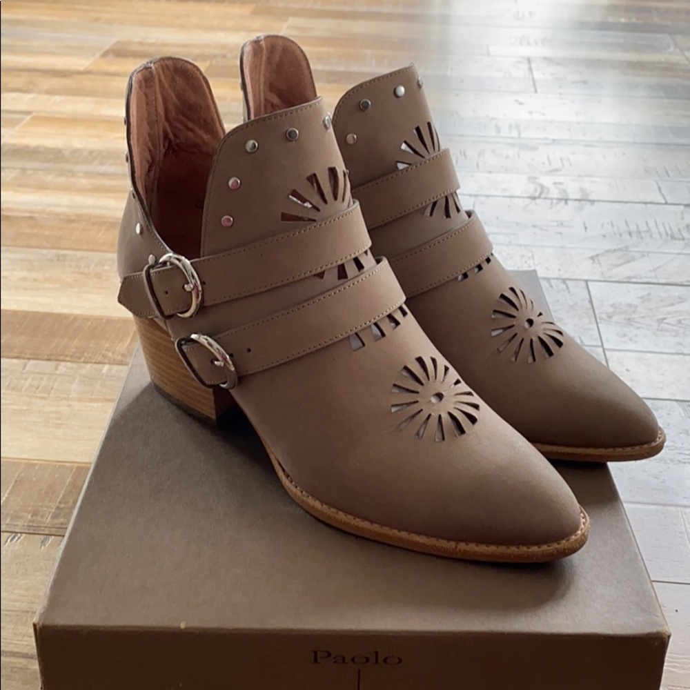 Linea Paola West Perforated bootie